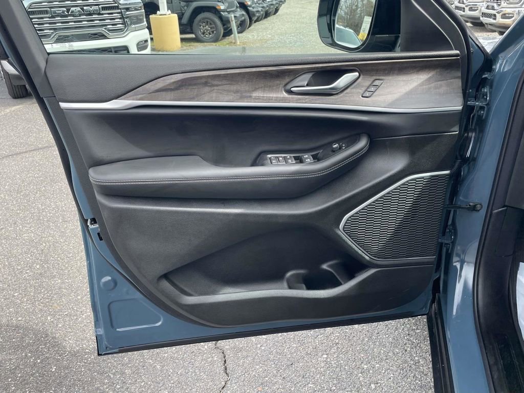 New 2026 Jeep Grand Cherokee L Limited image 20