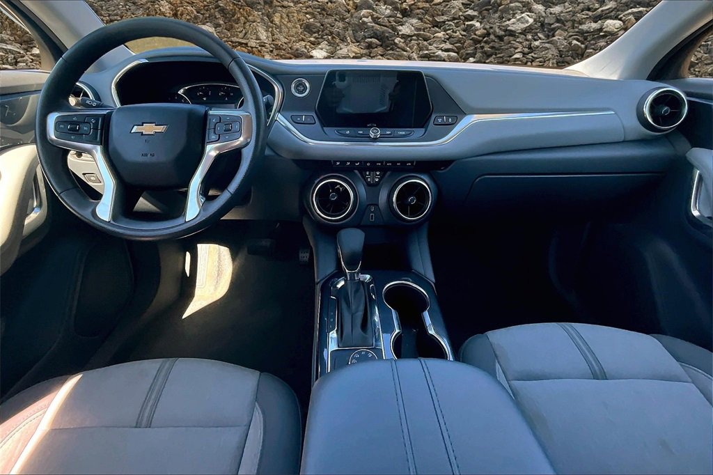 Used 2022 Chevrolet Blazer LT image 13