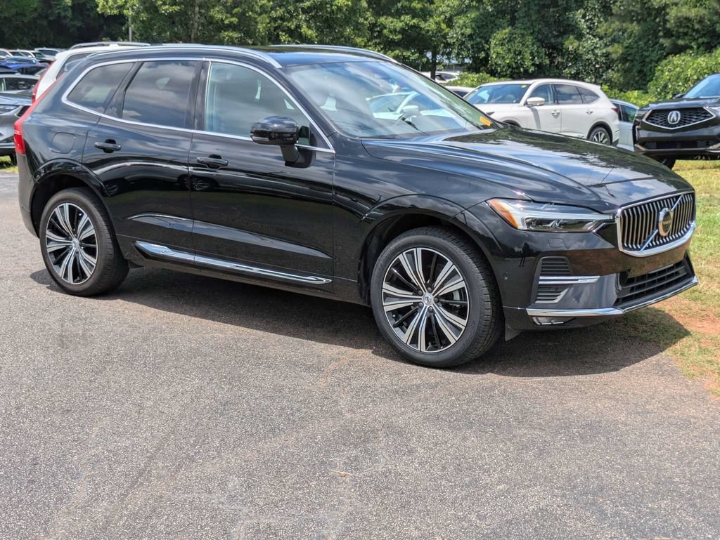 Used 2023 Volvo XC60 B5 Plus w/ Climate Package AWD/4WD image 8