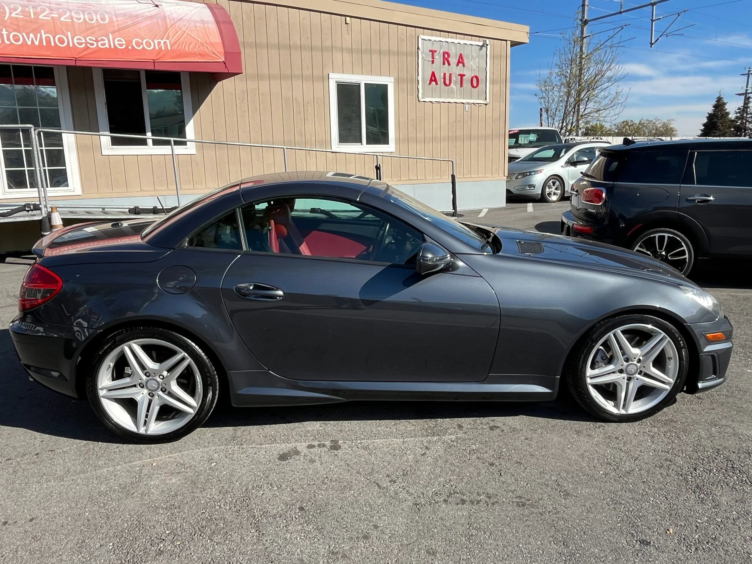 Used 2011 Mercedes-Benz SLK 350 image 13