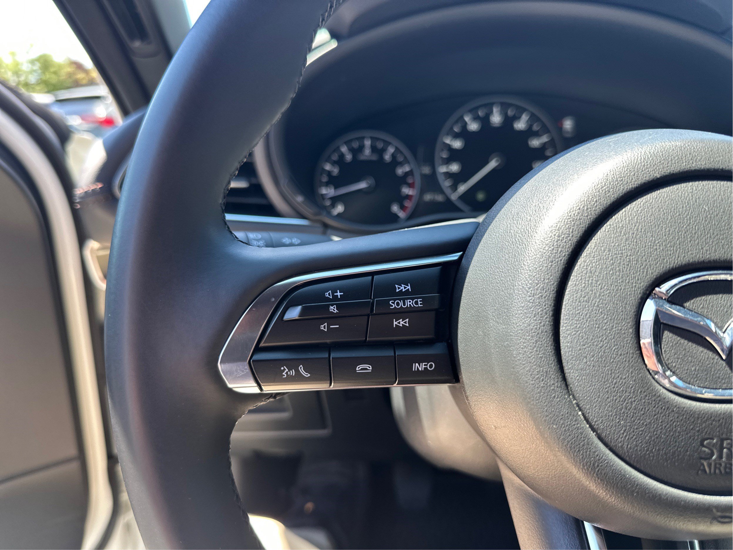 Certified 2026 MAZDA MAZDA3 2.5 S Hatchback w/ Premium Pkg FWD image 33