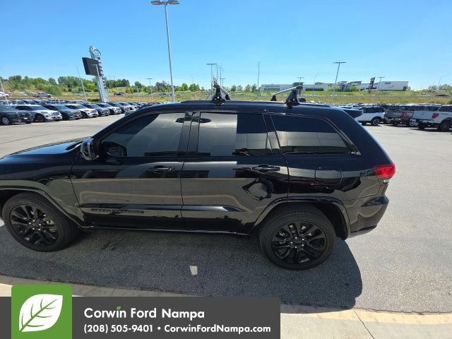 Used 2021 Jeep Grand Cherokee Laredo X AWD/4WD image 17