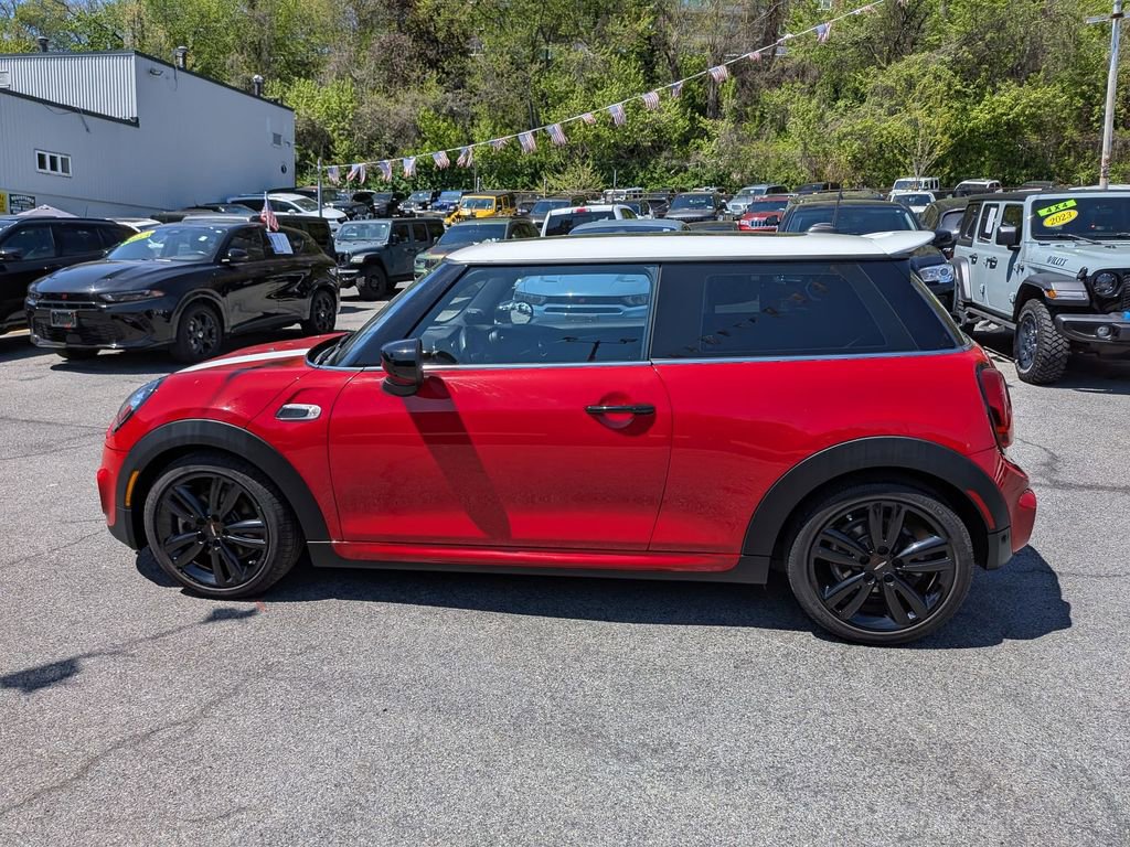 Used 2021 MINI Cooper S w/ 6.5" Touchscreen Package image 11