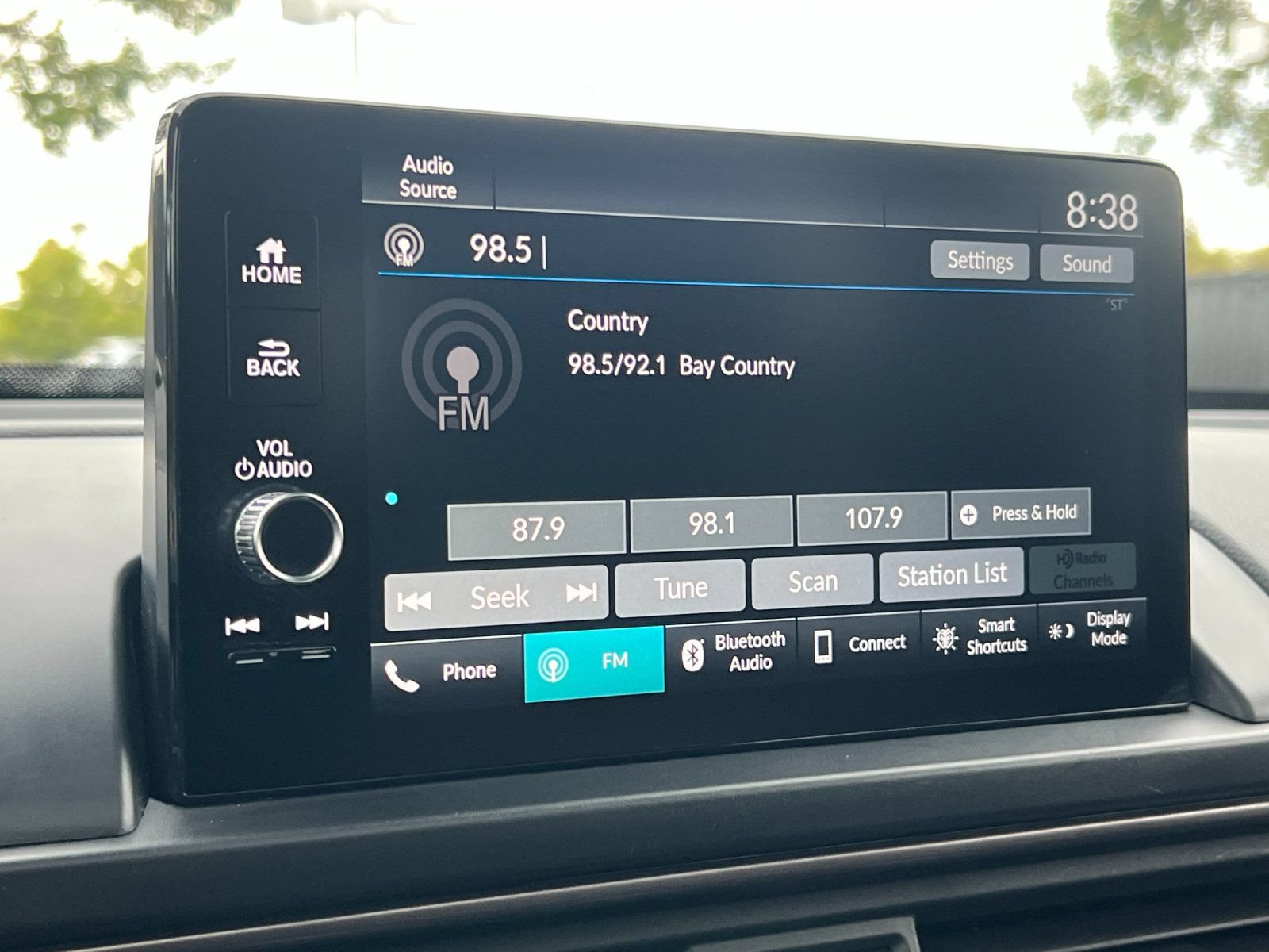 Used 2025 Honda Pilot TrailSport image 19