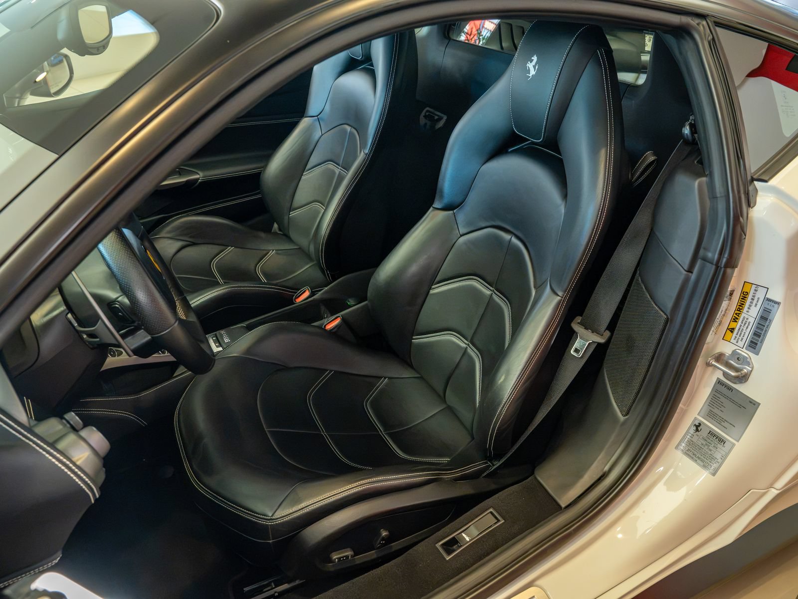 Certified 2016 Ferrari 488 GTB RWD image 11