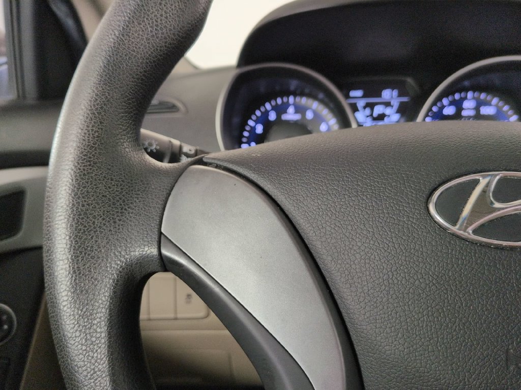 Used 2016 Hyundai Elantra SE FWD image 38