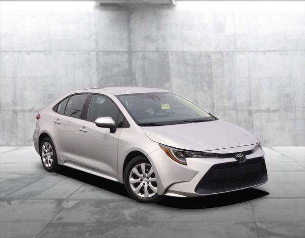 Certified 2022 Toyota Corolla LE image 2