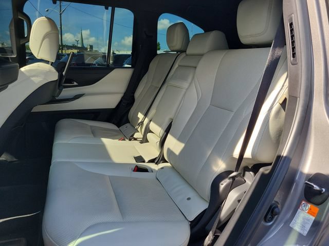 Used 2023 Lexus LX 600 4WD w/ Appearance Package image 28