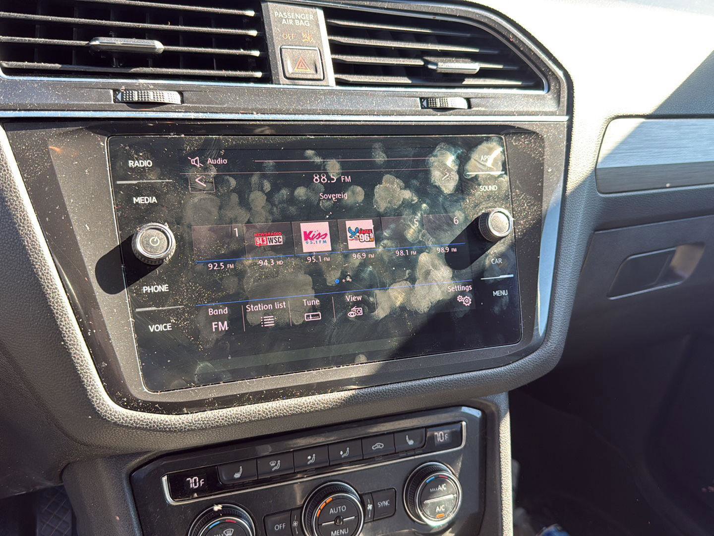 Used 2018 Volkswagen Tiguan SE image 15