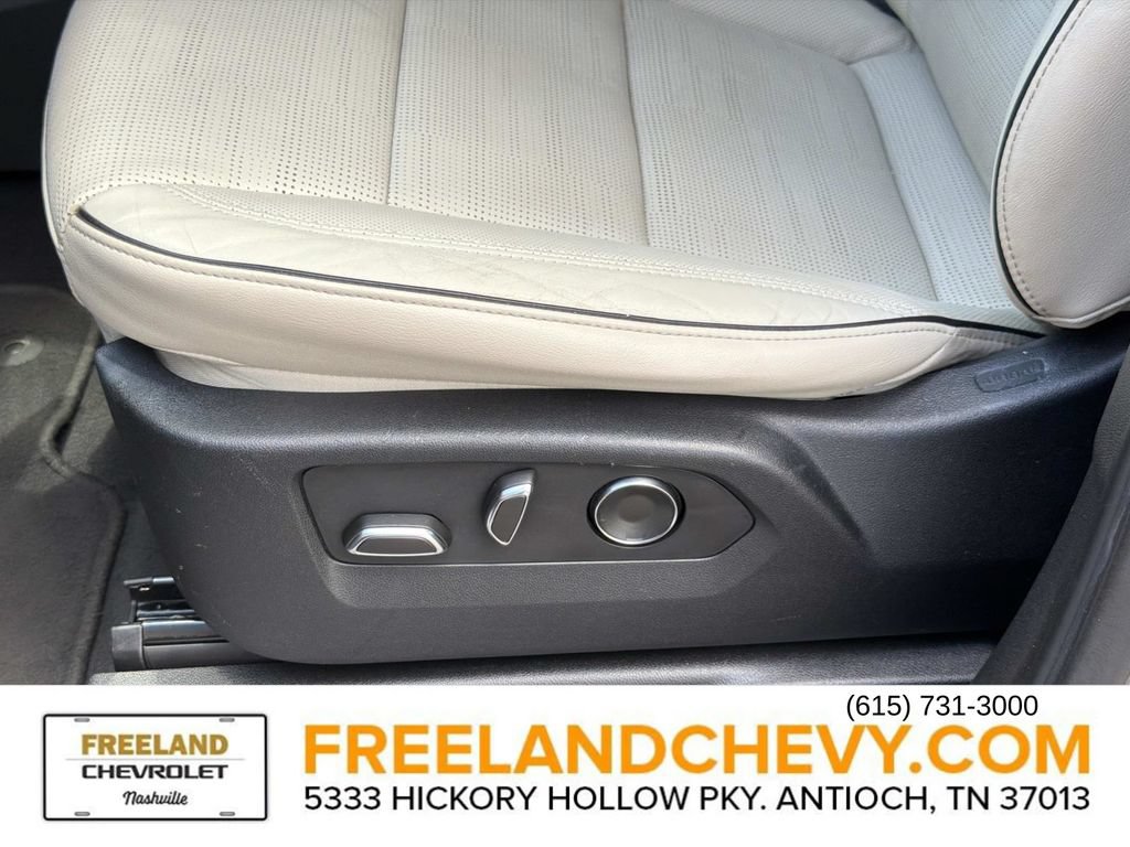 Used 2021 Cadillac Escalade Sport AWD/4WD image 23