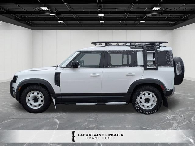 Used 2023 Land Rover Defender 110 S image 2