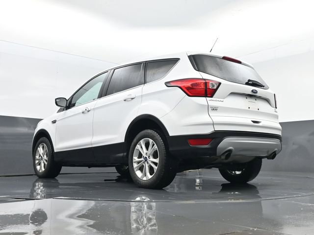 Used 2019 Ford Escape SE image 23