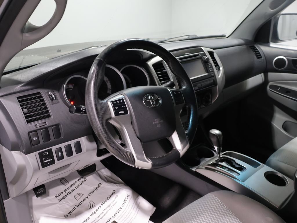 Used 2013 Toyota Tacoma PreRunner w/ SR5 Pkg RWD image 15