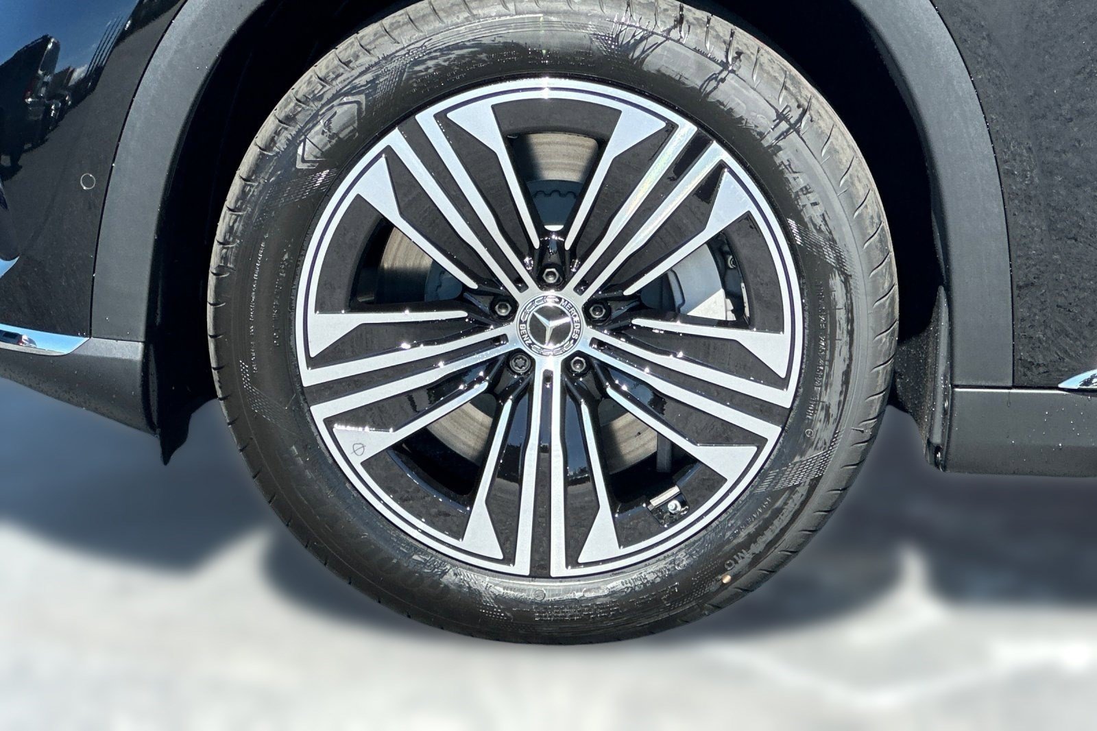 New 2026 Mercedes-Benz EQS 400 4MATIC SUV image 10