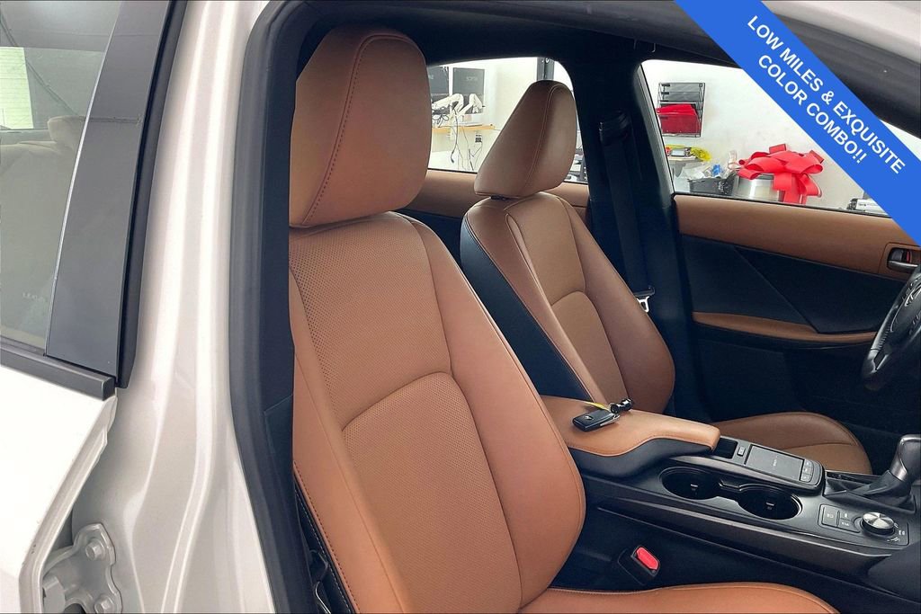 Used 2022 Lexus IS 300 image 10