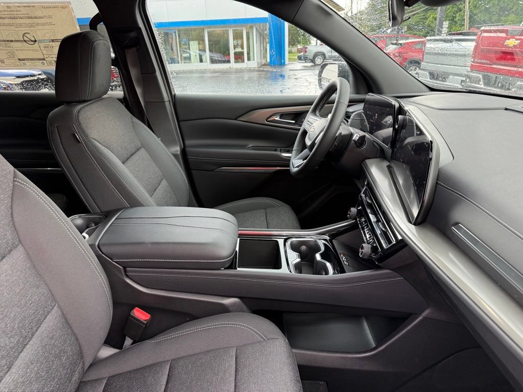 New 2027 Chevrolet Traverse LT w/ Sun and Wheel Package AWD/4WD image 43