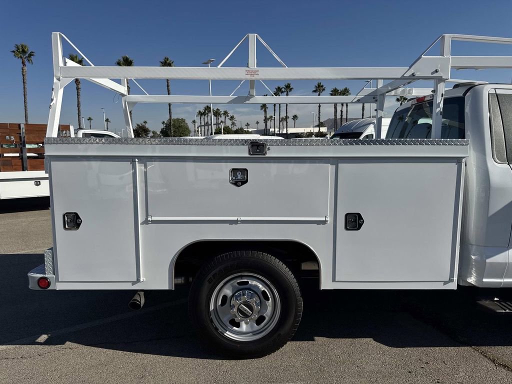 New 2026 Ford F350 XL w/ XL Chrome Package image 19