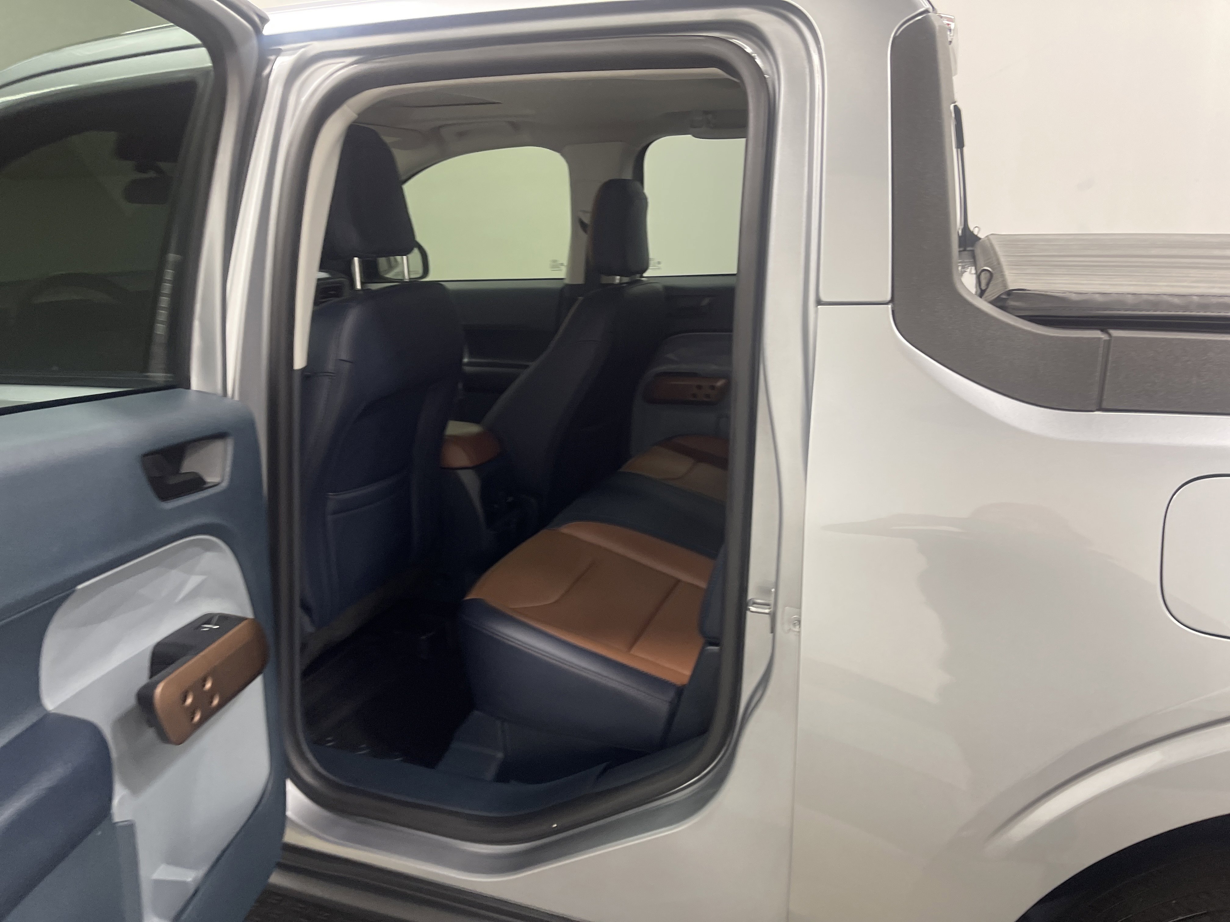 Used 2023 Ford Maverick Lariat w/ Lariat Luxury Package image 13