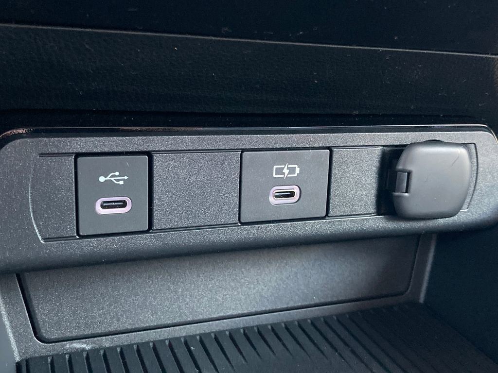 New 2026 Toyota Prius XSE image 25