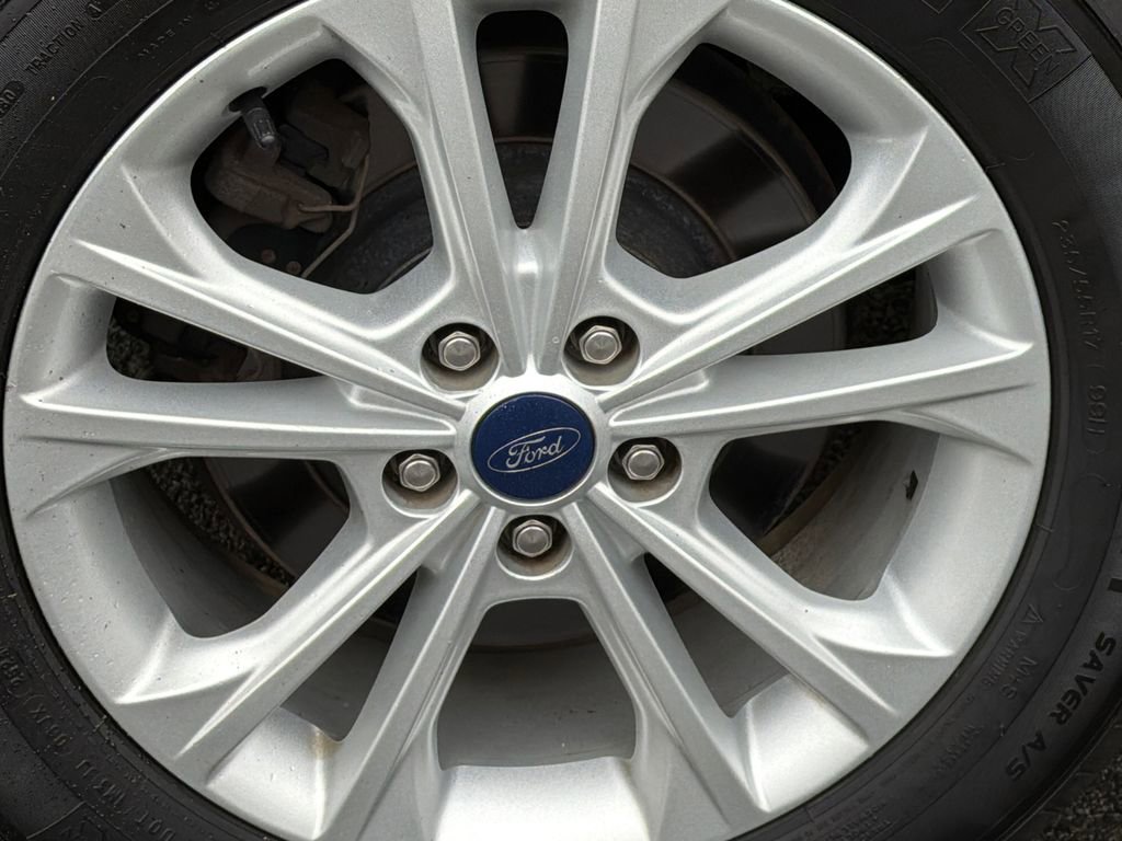 Used 2018 Ford Escape SE w/ SE Sync 3 Package image 7