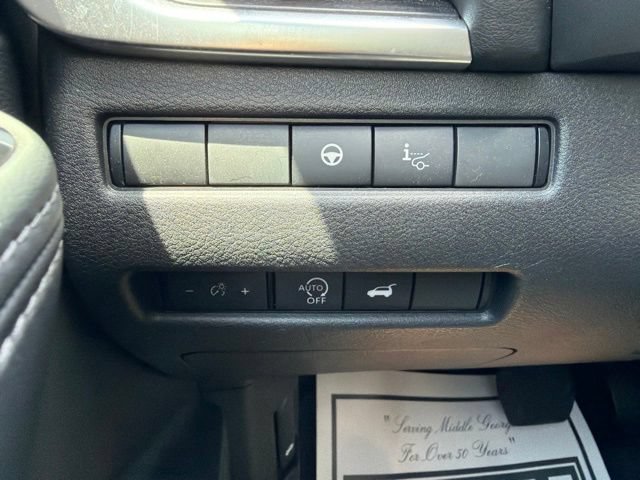 Used 2023 Nissan Rogue Platinum w/ Platinum Premium Package FWD image 23