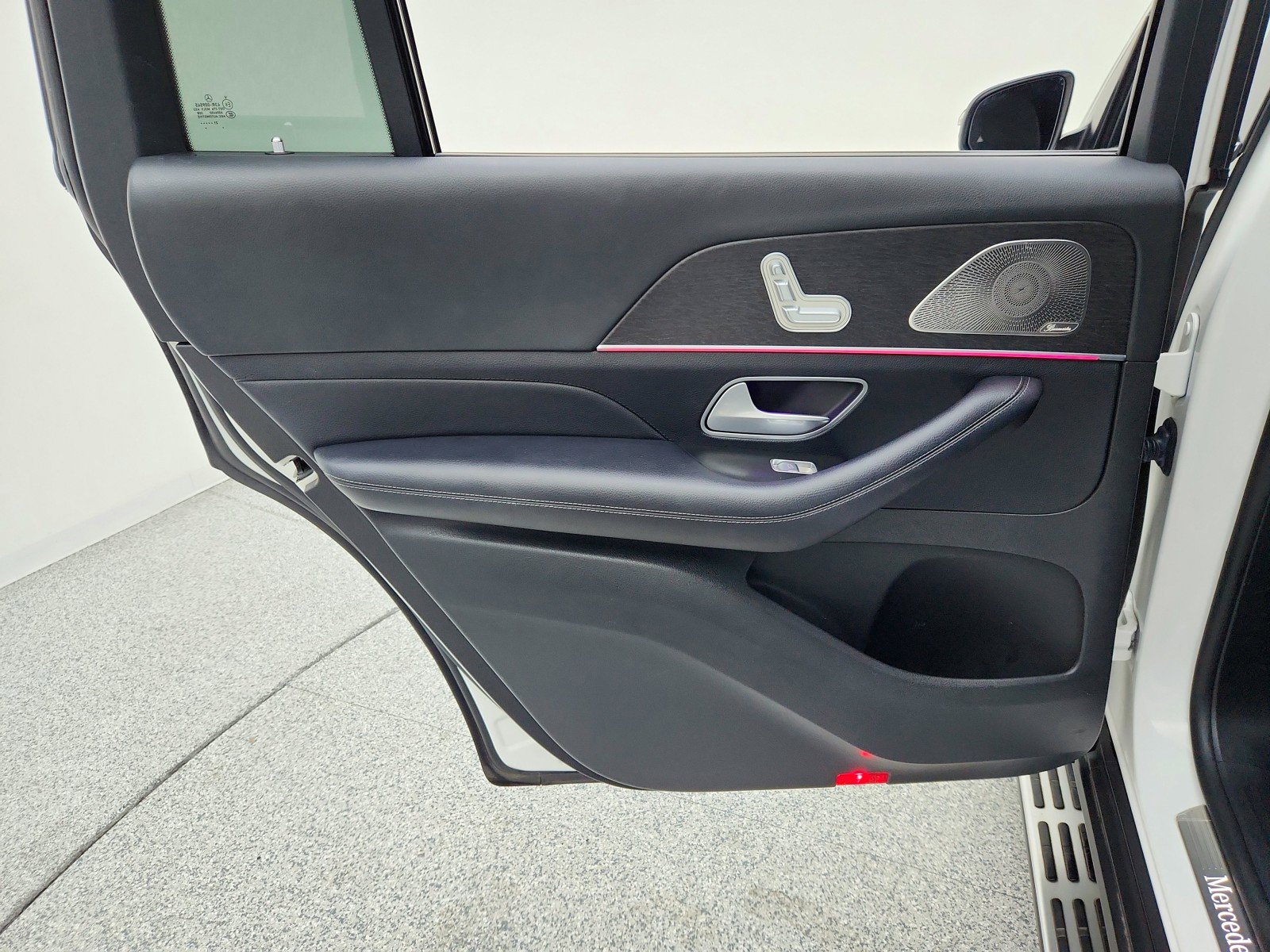 Used 2021 Mercedes-Benz GLS 450 4MATIC image 29