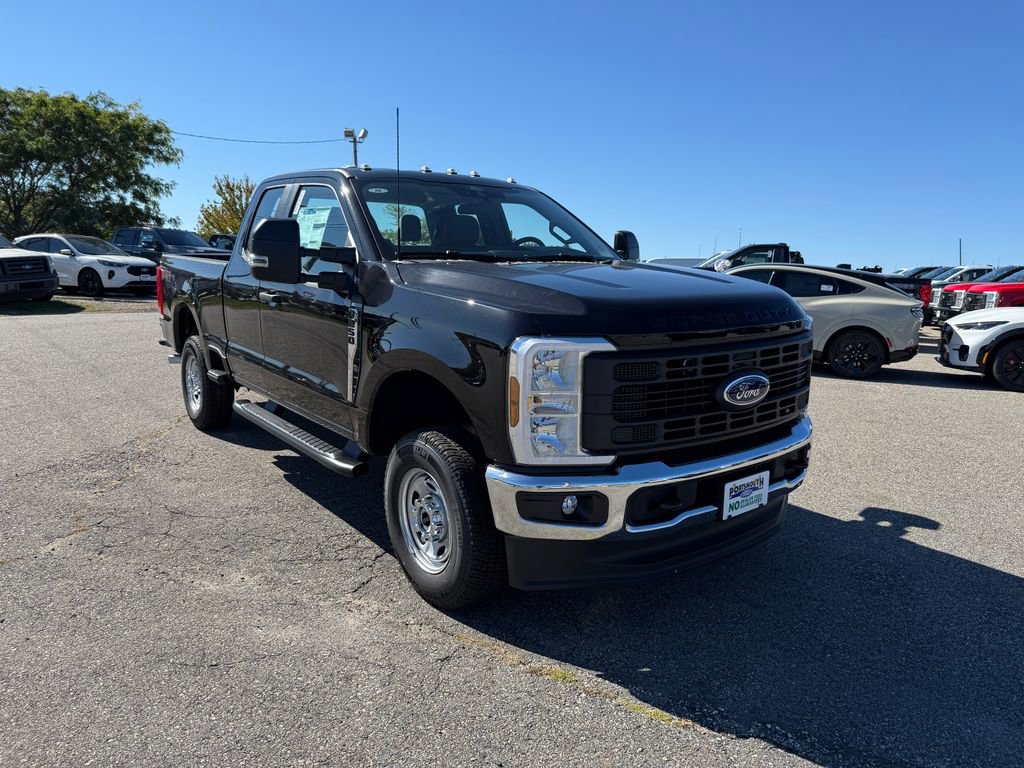 New 2026 Ford F250 XL w/ FX4 Off-Road Package image 1