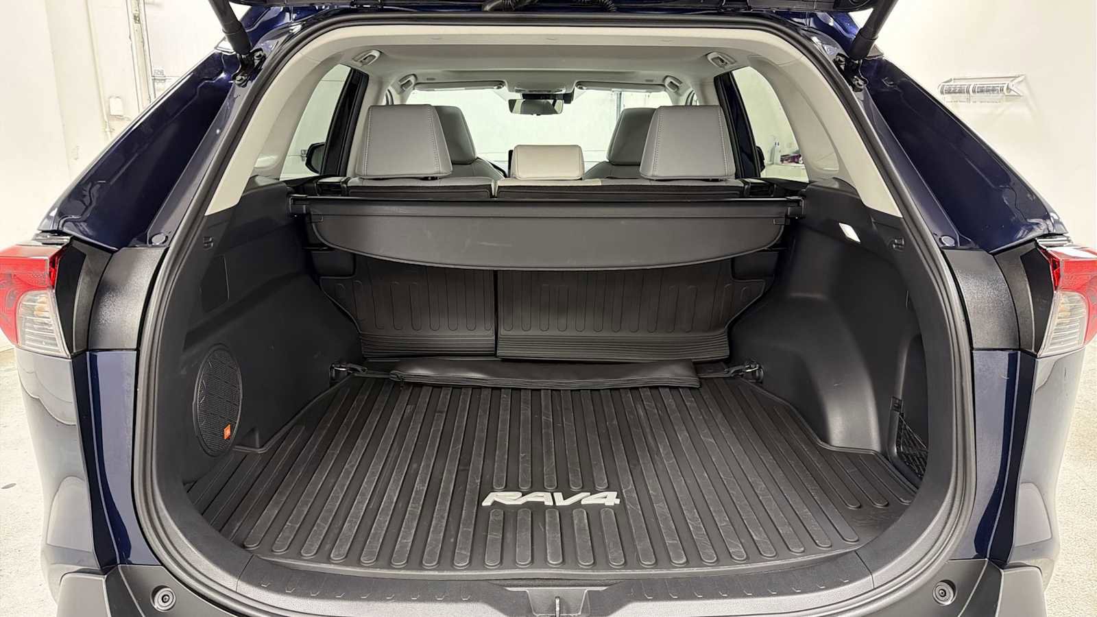 Certified 2025 Toyota RAV4 Limited image 28