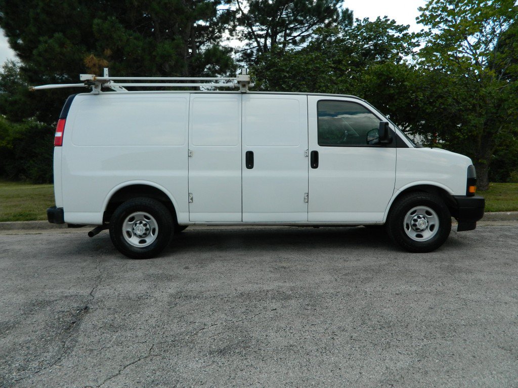 Used 2019 Chevrolet Express 2500 w/ Communications Package RWD image 5