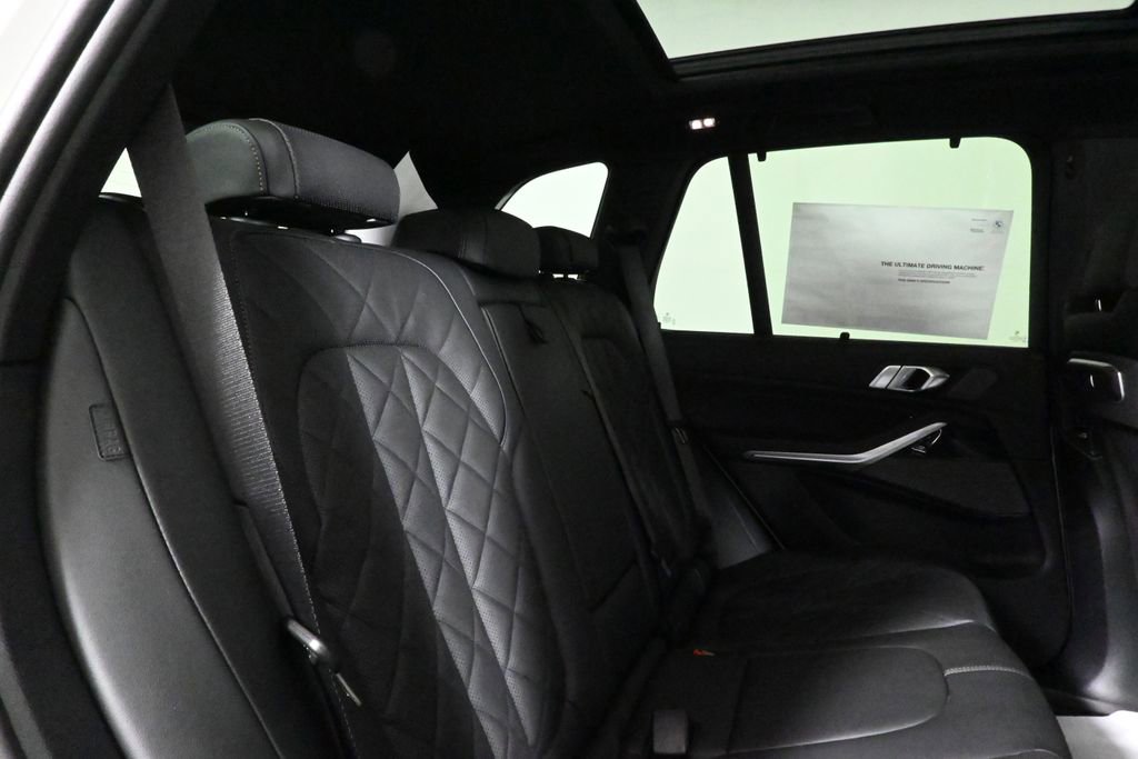 Used 2026 BMW X5 xDrive40i w/ M Sport Package image 36