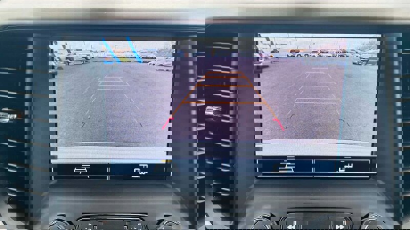 Used 2023 GMC Acadia SLE w/ Driver Convenience Package image 18