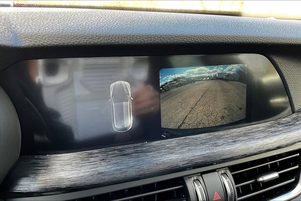 Used 2024 Alfa Romeo Stelvio Sprint image 14