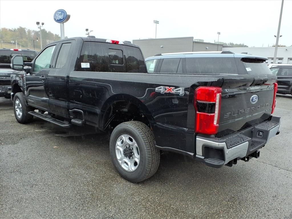 New 2026 Ford F250 XLT image 4