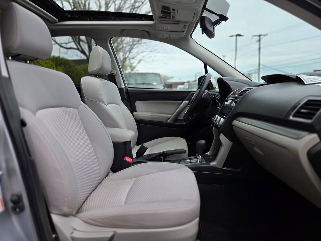 Used 2016 Subaru Forester 2.5i Premium w/ All-Weather Package AWD/4WD image 24