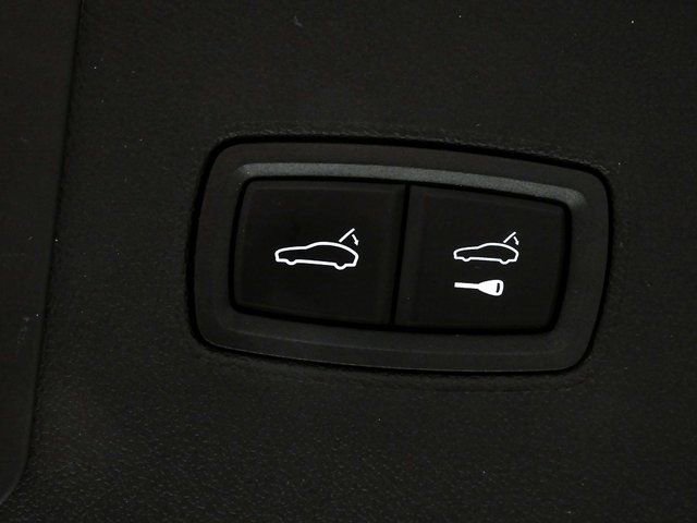 Used 2023 Porsche Cayenne image 33
