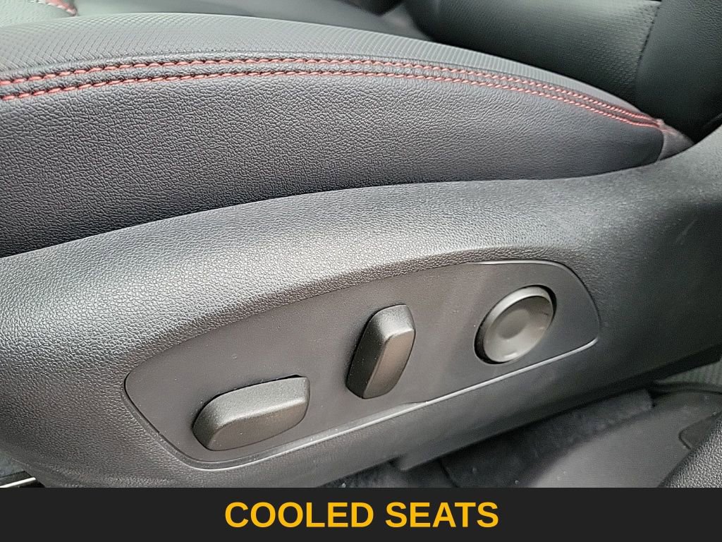 Used 2024 Chevrolet Traverse RS w/ LPO, Floor Liner Package image 16