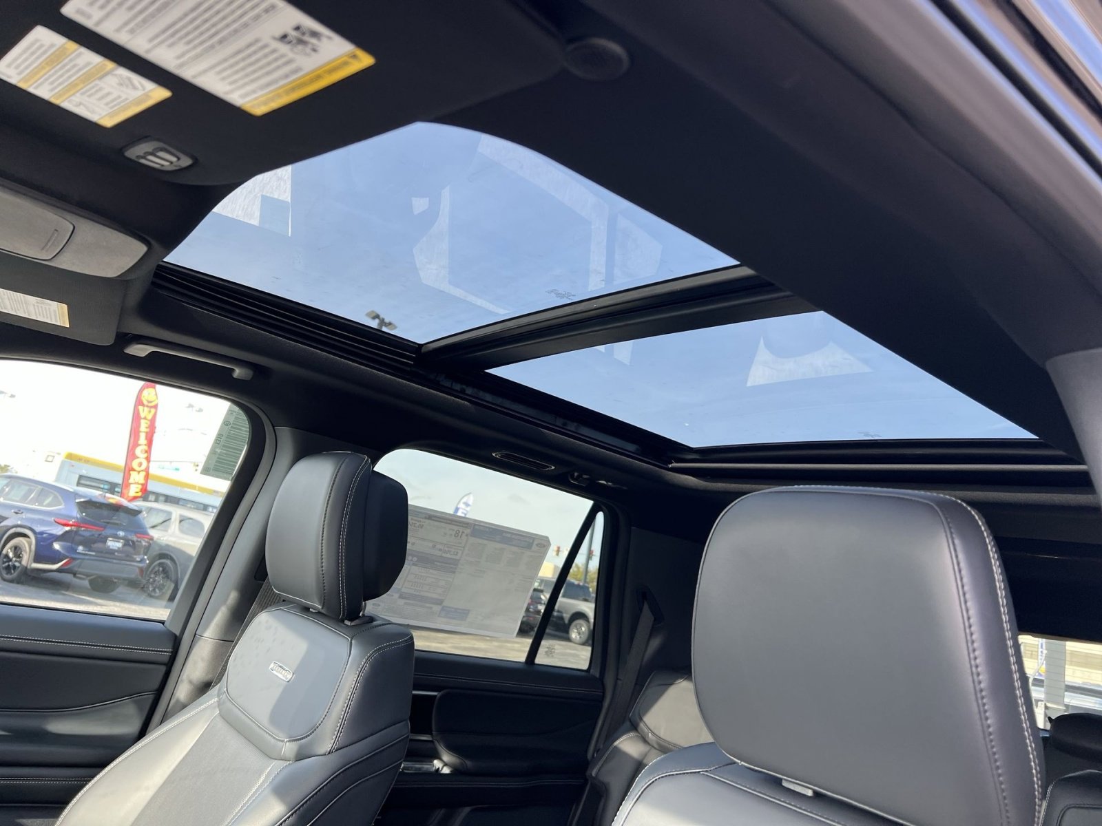 New 2026 Ford Expedition Max Platinum image 24