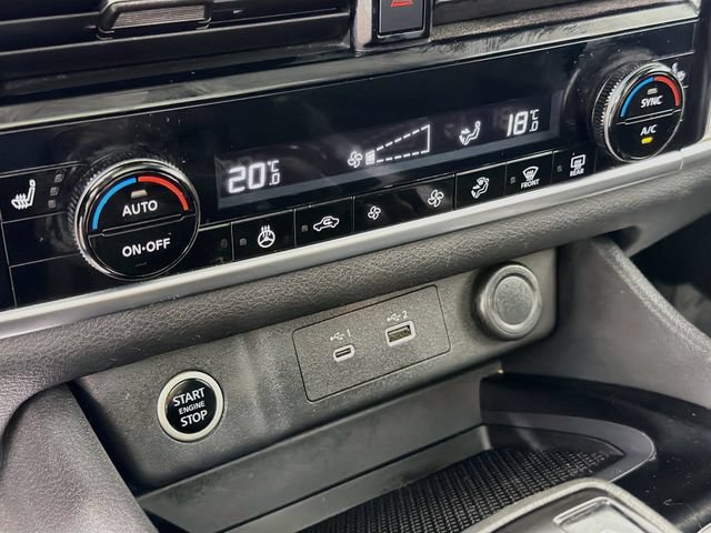 Used 2021 Nissan Rogue SV AWD/4WD image 15