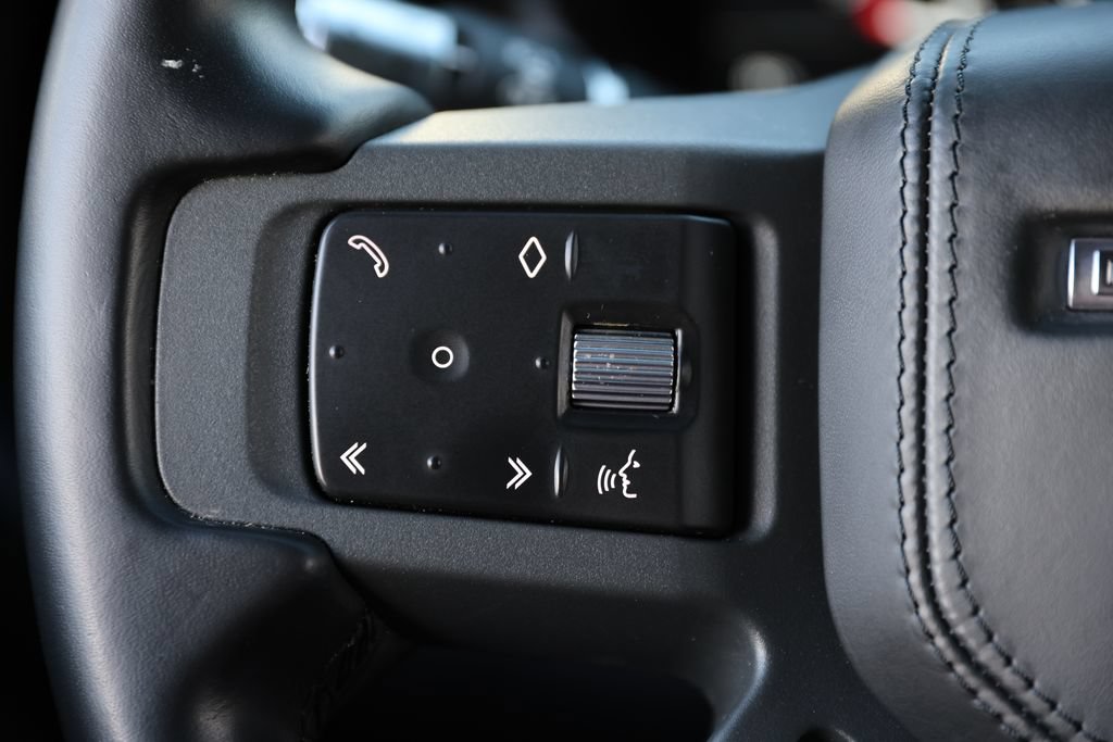 Used 2022 Land Rover Defender 110 X-Dynamic HSE AWD/4WD image 27