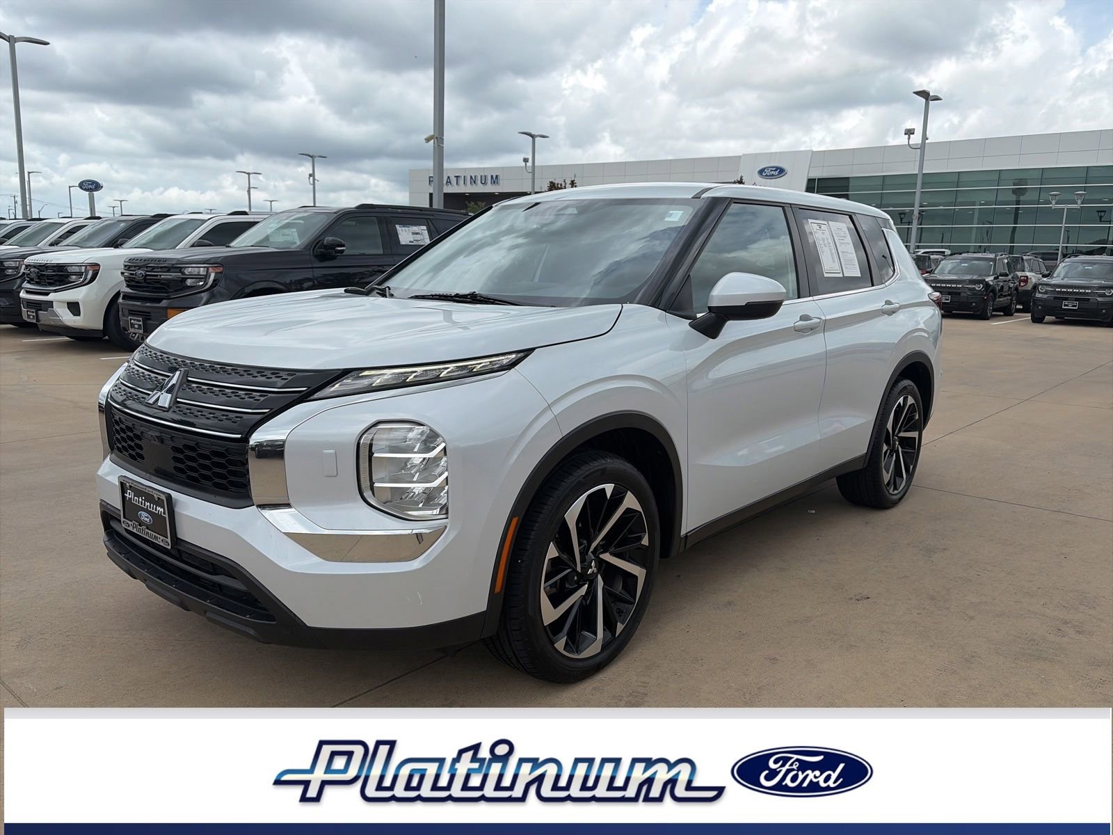 Used 2022 Mitsubishi Outlander ES