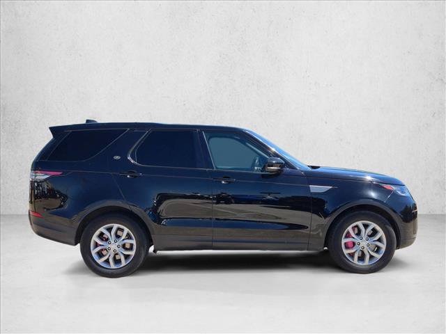 Used 2020 Land Rover Discovery SE AWD/4WD image 4