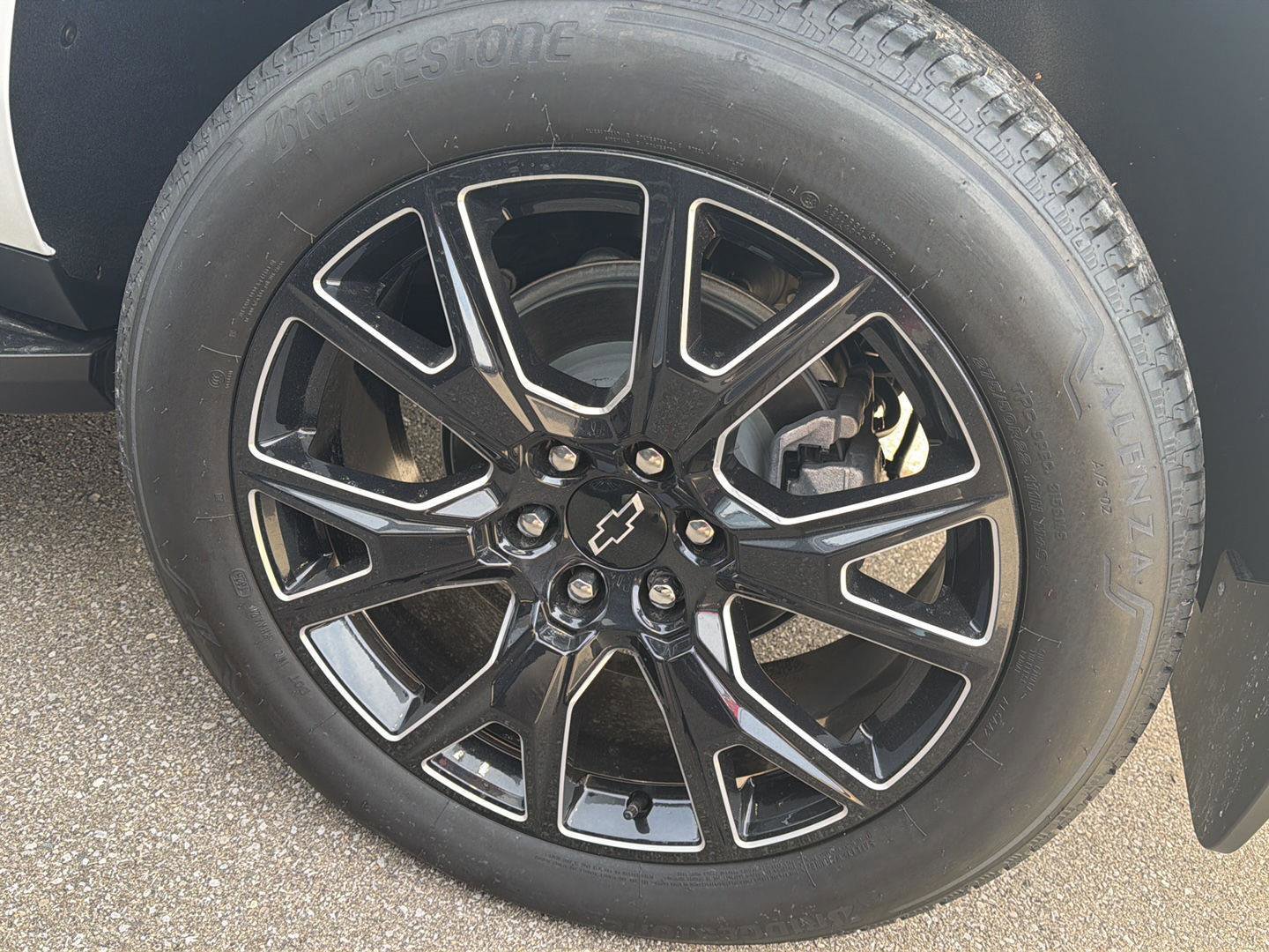 New 2025 Chevrolet Suburban LT w/ Comfort Package image 4