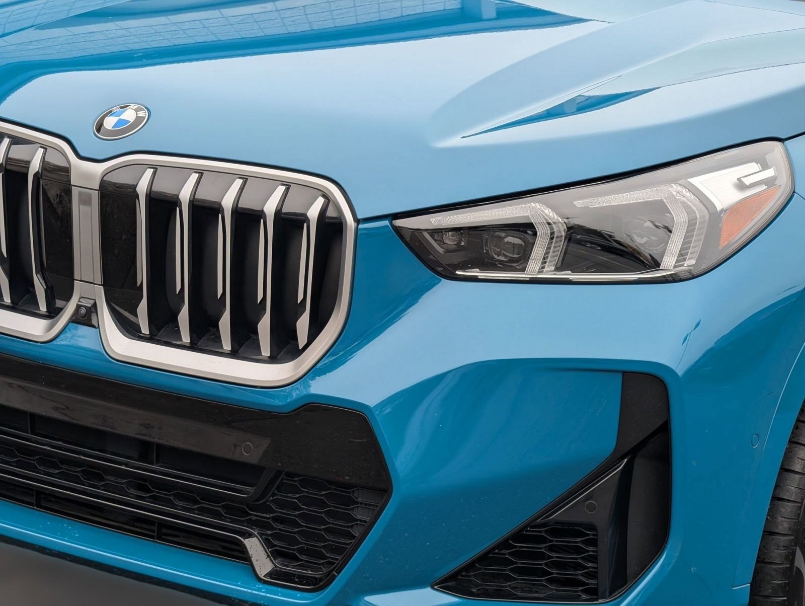 Used 2025 BMW X1 xDrive28i w/ Technology Package image 11