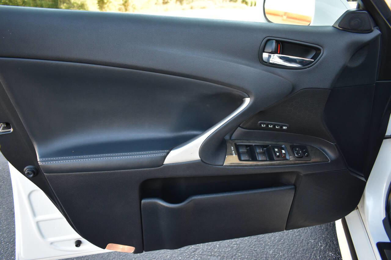 Used 2011 Lexus IS 250 AWD image 15