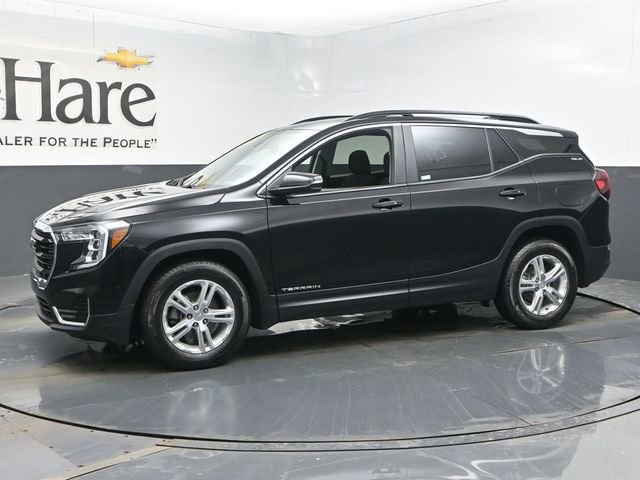 Used 2023 GMC Terrain SLE w/ Driver Convenience Package image 31
