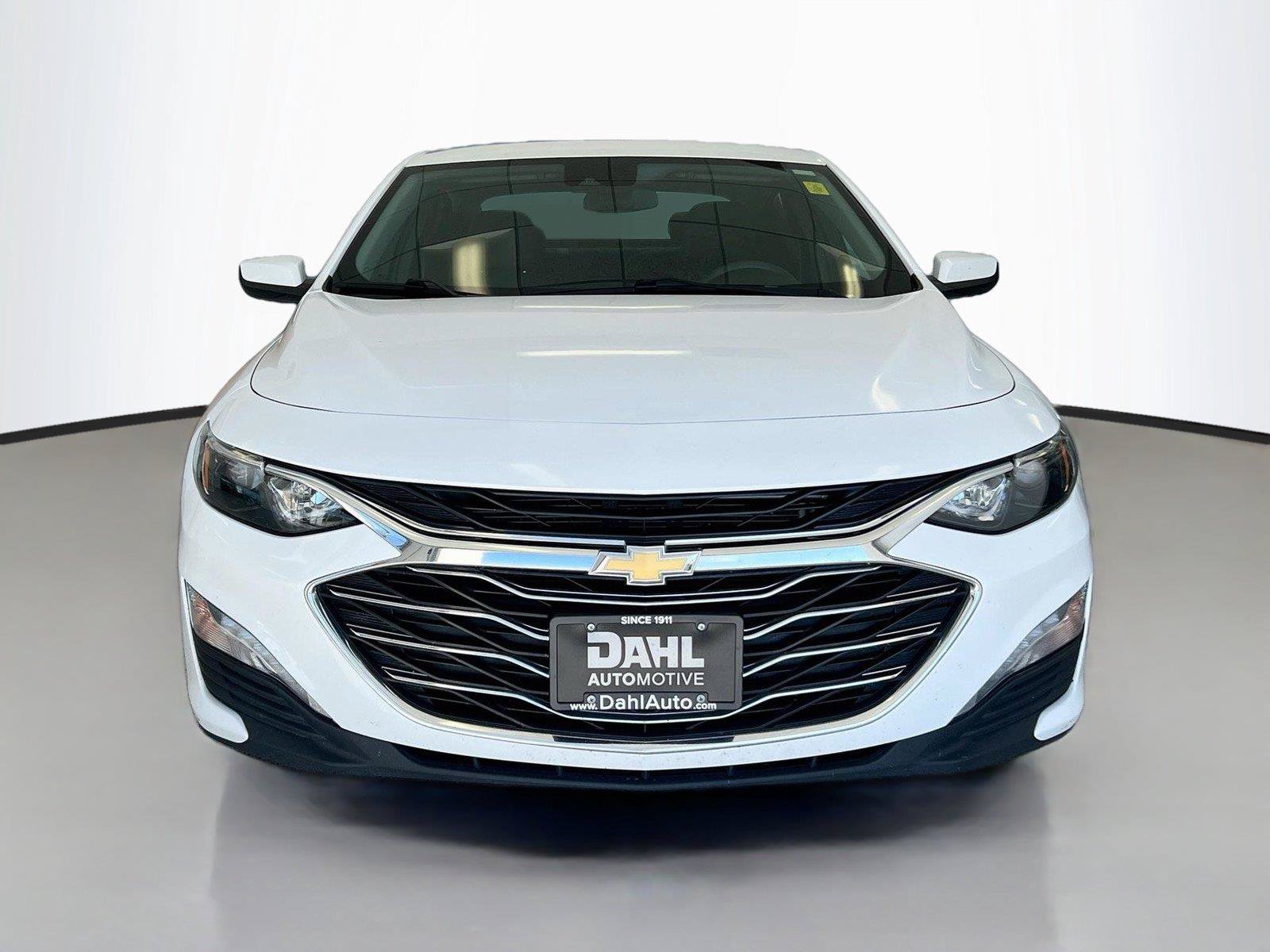 Used 2024 Chevrolet Malibu LT FWD image 3
