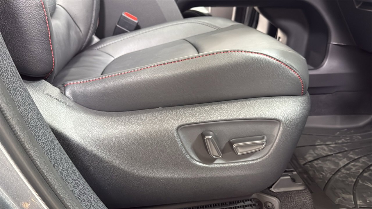 New 2026 Toyota Sienna XSE image 21