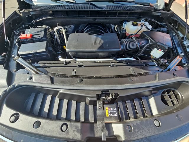 Used 2025 Chevrolet Tahoe Premier AWD/4WD image 32