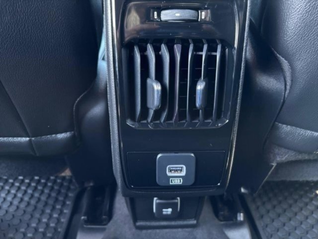 Used 2024 Jeep Compass Trailhawk AWD/4WD image 29