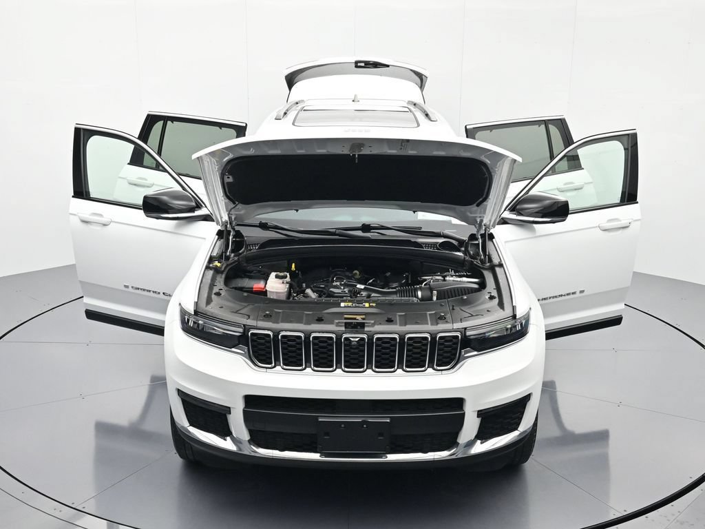Used 2024 Jeep Grand Cherokee L Limited w/ Luxury Tech Group II AWD/4WD image 46